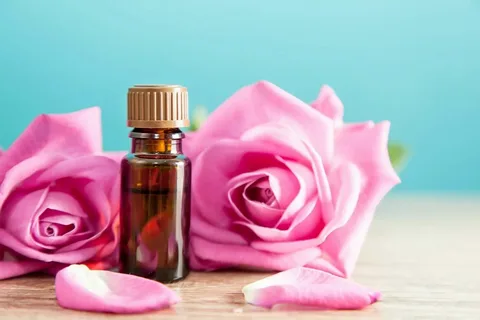 گلاب ترکیبی با عطر متعادل و خلوص طبیعی